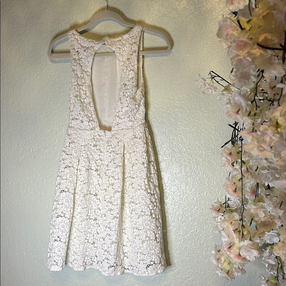 Zara Basic Collection White Fabric - image 2